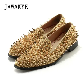JAWAKYE Brand Gold Spike rivets Men shoes Leather luxury Bling Dress Wedding Shoes for men slip on Casual Men Loafers Shoes
JAWAKYE Brand Gold Spike rivets Men shoes Leather luxury Bling Dress Wedding Shoes for men slip on Casual Men Loafers Shoes