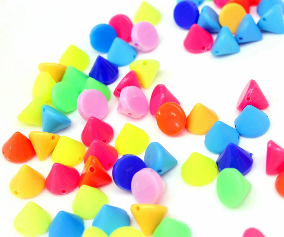 600pcs mix color quality acrylic 10mm Studs, Single Row Spikes Cone Rivet Stud with straight holes
600pcs mix color quality acrylic 10mm Studs, Single Row Spikes Cone Rivet Stud with straight holes