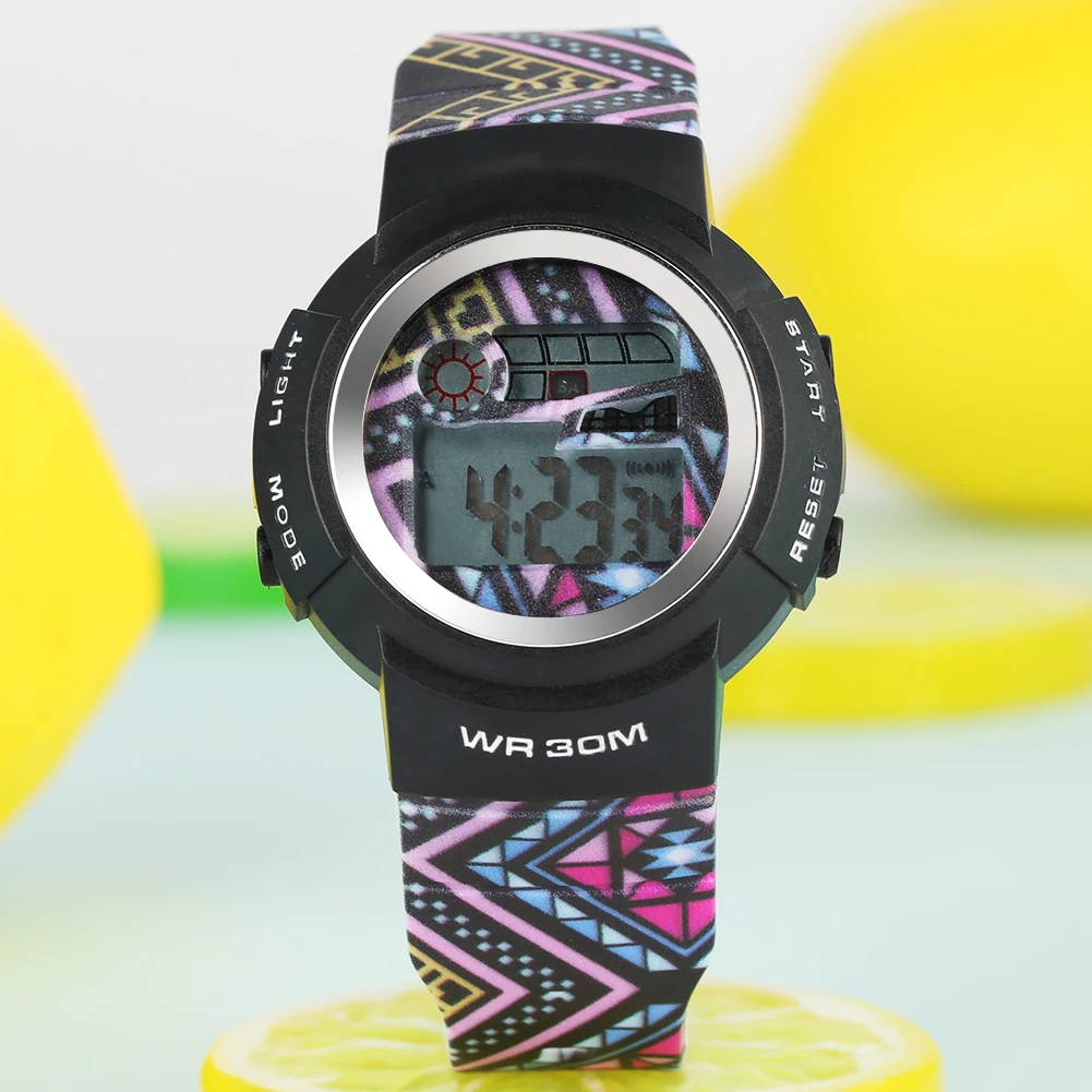Geometric Pattern Dial Electronic Watch for Student Waterproof Sport Quartz Digital Watch Cartoon Time Digital Display Screen
Geometric Pattern Dial Electronic Watch for Student Waterproof Sport Quartz Digital Watch Cartoon Time Digital Display Screen