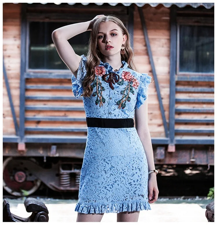 2018 Summer Runway Designer Retro Floral Embroidery Lace Dress Women's Butterfly Sleeveless Round Neck Beading Bow Brand Dress
2018 Summer Runway Designer Retro Floral Embroidery Lace Dress Women's Butterfly Sleeveless Round Neck Beading Bow Brand Dress