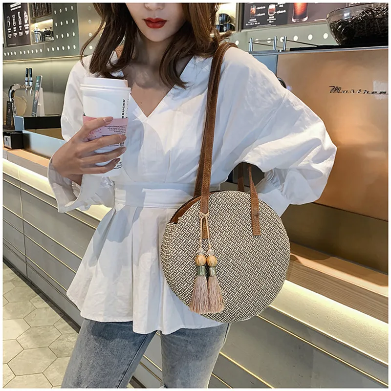 Summer Women Bag Large Handbag Handwoven Straw Bag Round Popularity Straw Women Shoulder Bag Beach Travel Bags Tote
Summer Women Bag Large Handbag Handwoven Straw Bag Round Popularity Straw Women Shoulder Bag Beach Travel Bags Tote
