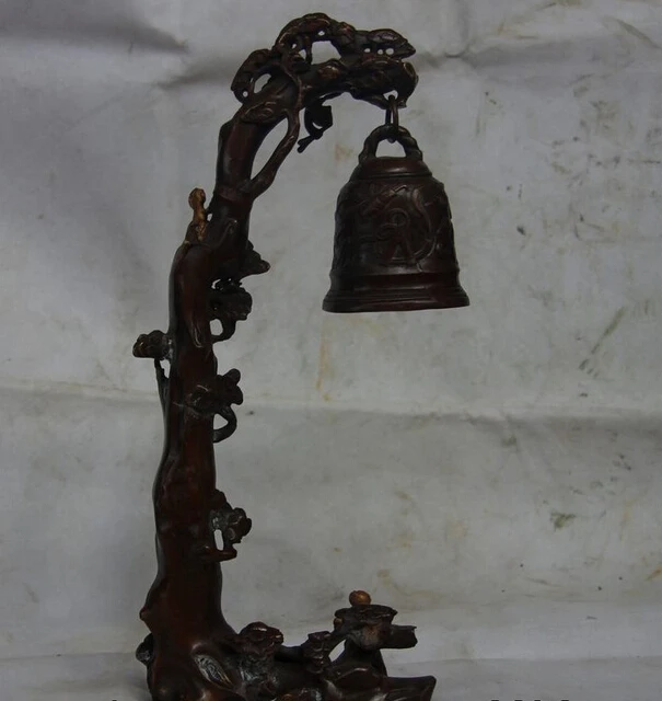 song voge gem S1165 China Chinese Bronze Copper Carved Pine Tree Monkey Small Bell Statue Sculpture
song voge gem S1165 China Chinese Bronze Copper Carved Pine Tree Monkey Small Bell Statue Sculpture