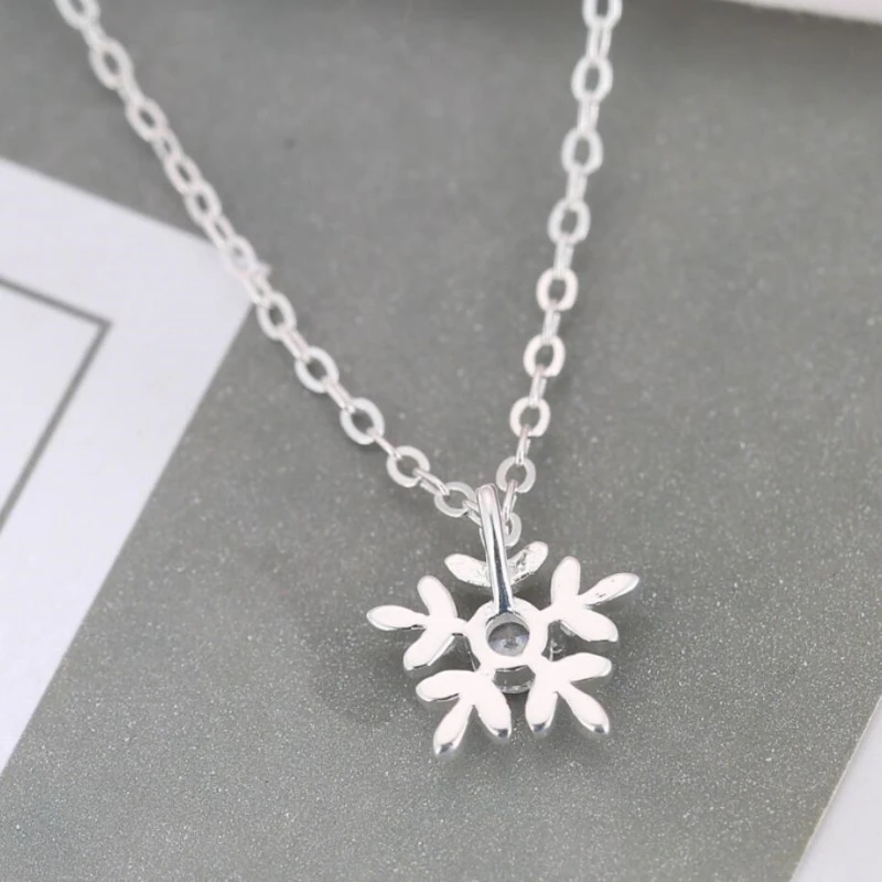 Cute Fresh Snowflake 925 Sterling Silver Clavicle Chain Literart Temperament Personality Sweet Female Necklace SNE292
Cute Fresh Snowflake 925 Sterling Silver Clavicle Chain Literart Temperament Personality Sweet Female Necklace SNE292