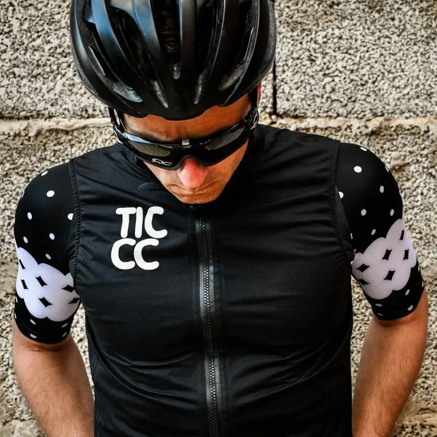 Ticcc cycling Windproof vest 2019 Black Men's sleeveless garment Unisex Road cycling wear
Ticcc cycling Windproof vest 2019 Black Men's sleeveless garment Unisex Road cycling wear