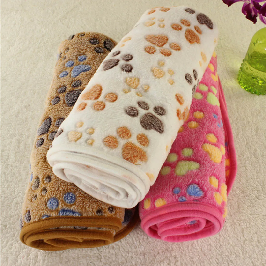 40x60cm Cute Dog Bed Mats Soft Flannel Fleece Paw Foot Print Warm Pet Blanket Sleeping Beds Cover Mat For Small Medium Dogs Cats
40x60cm Cute Dog Bed Mats Soft Flannel Fleece Paw Foot Print Warm Pet Blanket Sleeping Beds Cover Mat For Small Medium Dogs Cats