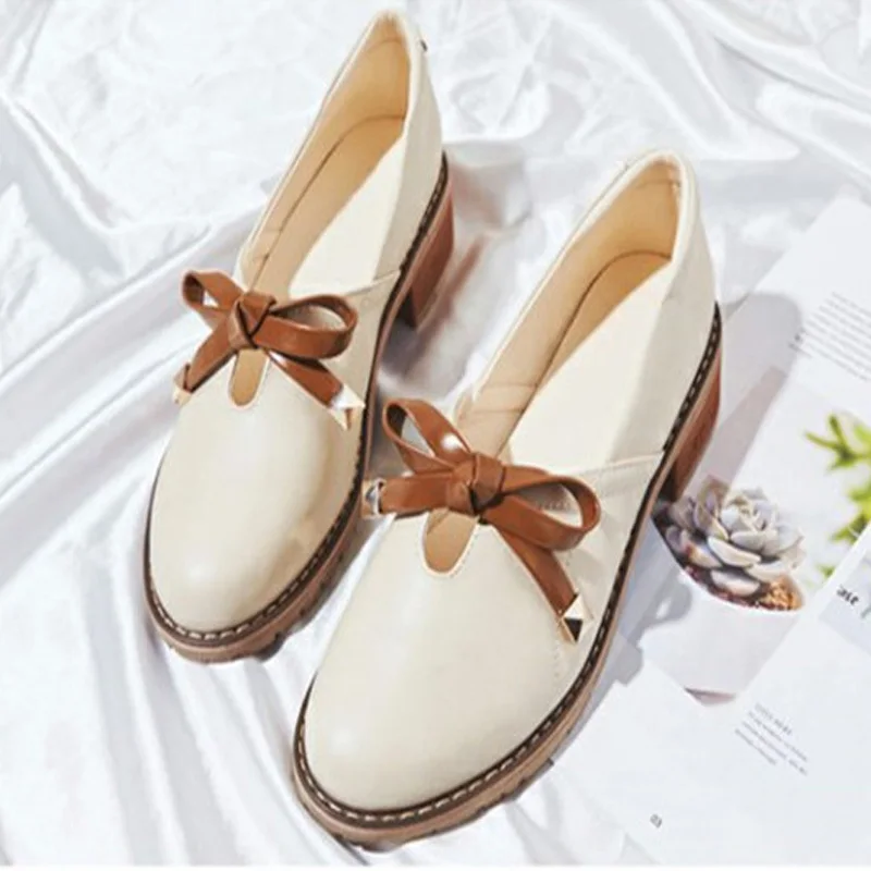 women pumps Four Seasons leather Low Heels Shoes Women Professional Shoe Ladies Shallow Mouth Work Shoes White Office Shoe 
women pumps Four Seasons leather Low Heels Shoes Women Professional Shoe Ladies Shallow Mouth Work Shoes White Office Shoe