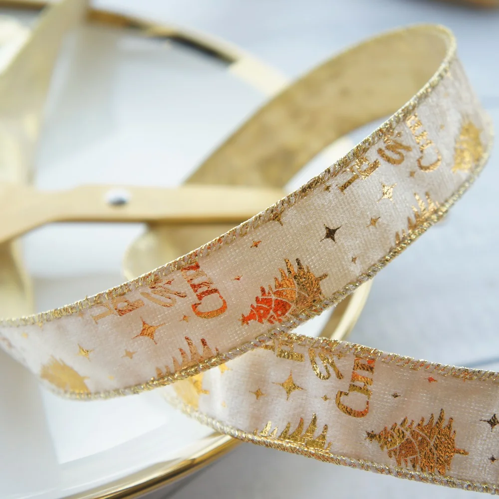 gold Christmas tree 2.5 Cm Wide 5M Long Wired Ribbon for Gift Decoration DIY Gift Christmas Packaging Use
gold Christmas tree 2.5 Cm Wide 5M Long Wired Ribbon for Gift Decoration DIY Gift Christmas Packaging Use