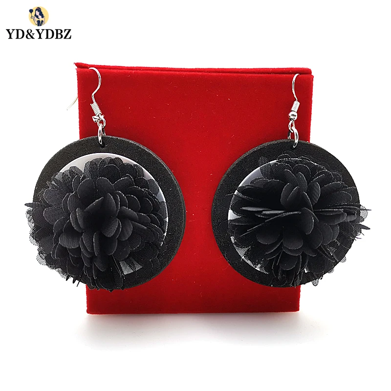 YD&YDBZ 2019 Women's Earrings Black Flowers Drop Earring Retro Fashion Round Big Pendant Jewelery A Pair Of Punk Earrings
YD&YDBZ 2019 Women's Earrings Black Flowers Drop Earring Retro Fashion Round Big Pendant Jewelery A Pair Of Punk Earrings