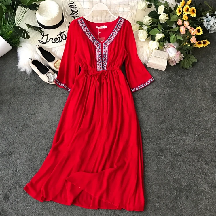 2019 Spring and Summer National Cotton Linen Embroidered Red Dress Bohemia Beach Holiday Sunscreen Women Vestidos F278
2019 Spring and Summer National Cotton Linen Embroidered Red Dress Bohemia Beach Holiday Sunscreen Women Vestidos F278