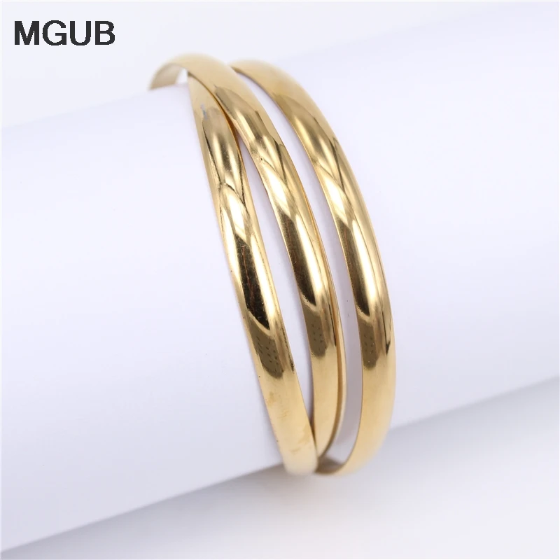 3pcs gold Color Bracelets & Bangles 70cm diameter Smooth and comfortable Spring and summer Fashion women selling popular LH688
3pcs gold Color Bracelets & Bangles 70cm diameter Smooth and comfortable Spring and summer Fashion women selling popular LH688