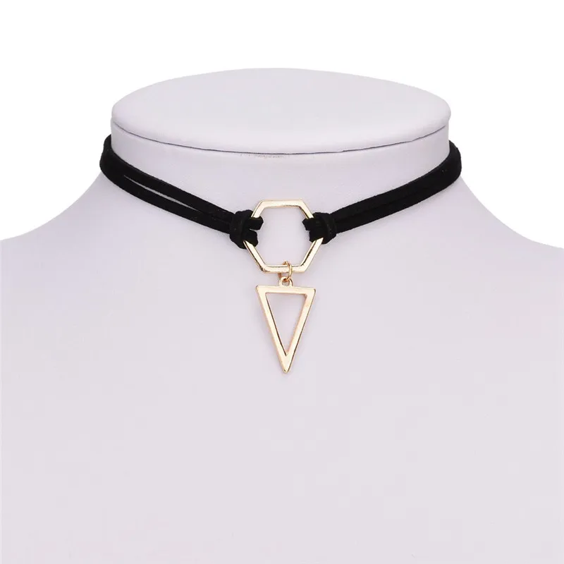 Fashion Women Black PU Leather Metal Triangle Geometric Pendant Choker Thin Leather Rope Choker Collar Necklace
Fashion Women Black PU Leather Metal Triangle Geometric Pendant Choker Thin Leather Rope Choker Collar Necklace