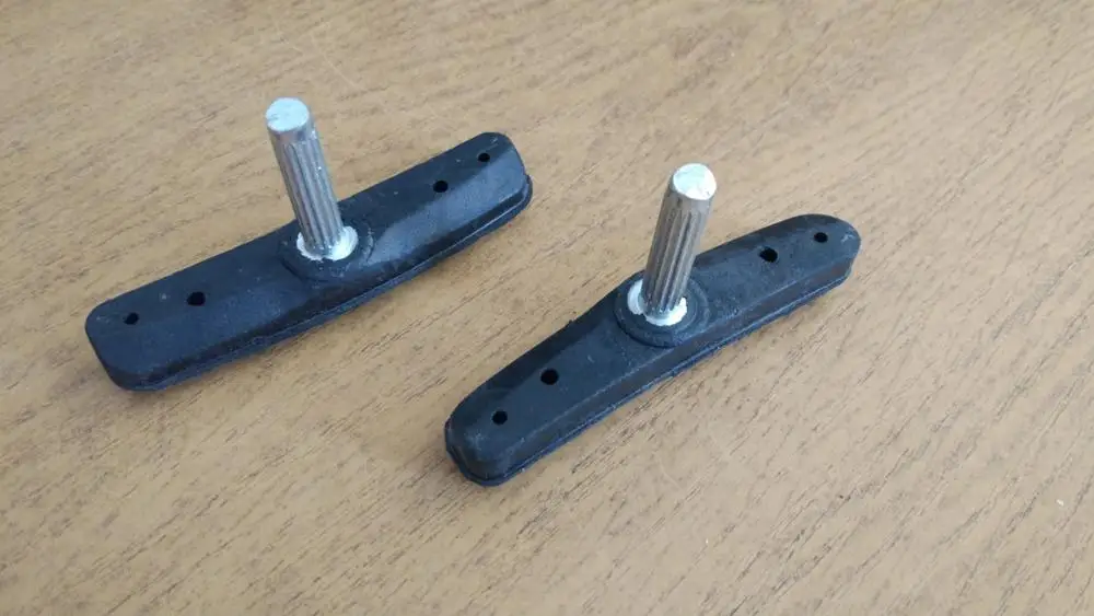Mountain Road Bicycle Cycling Bike Braking V-Brake Holder Shoes Rubber Pads Blocks Durable Parts
Mountain Road Bicycle Cycling Bike Braking V-Brake Holder Shoes Rubber Pads Blocks Durable Parts