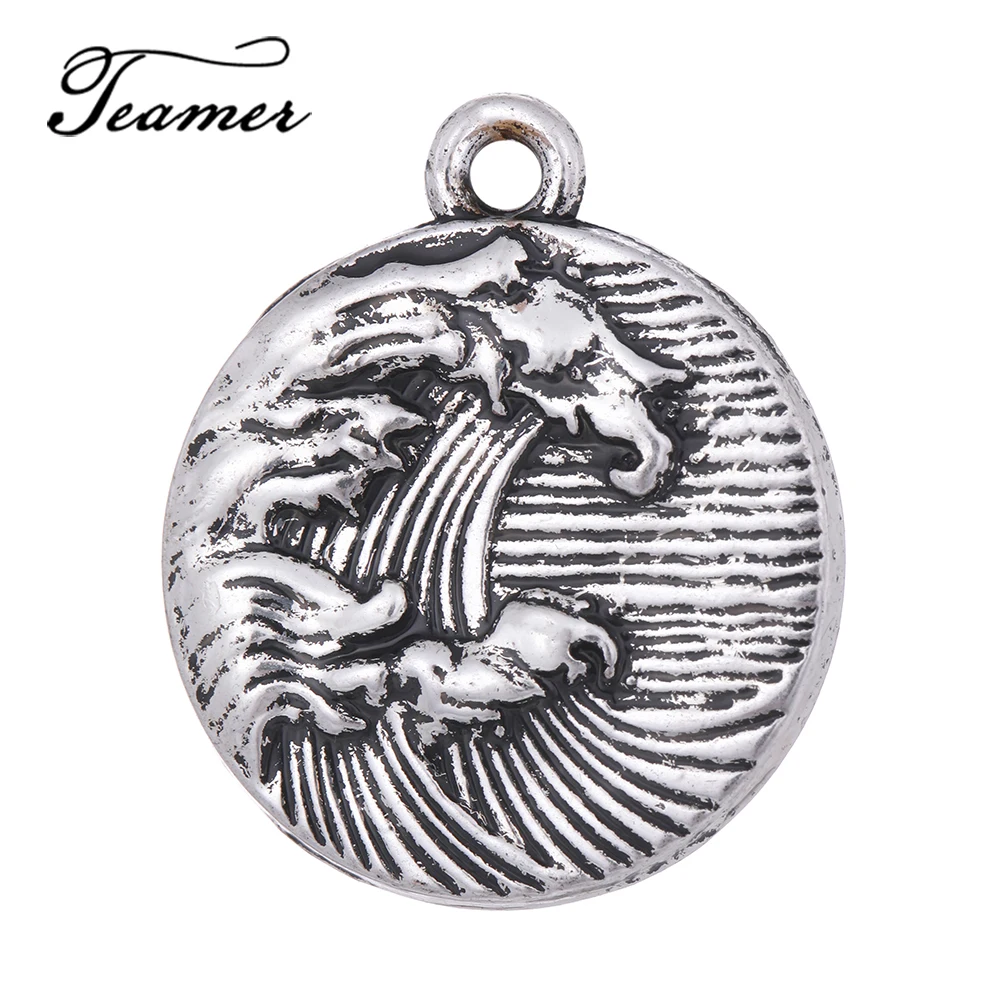 Teamer 10pcs/lot Antique 3D Ocean Wave Surf Sports Round Charms for Necklace/Bracelets Findings Pendant Jewelry Making
Teamer 10pcs/lot Antique 3D Ocean Wave Surf Sports Round Charms for Necklace/Bracelets Findings Pendant Jewelry Making