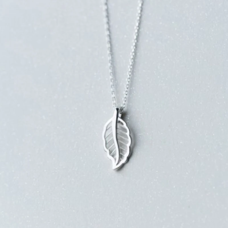 XIYANIKE Simple Leaf Design Necklace 925 Sterling Silver Statement Necklaces Pendants For Women New Fashion Jewelry Gift VNS8349
XIYANIKE Simple Leaf Design Necklace 925 Sterling Silver Statement Necklaces Pendants For Women New Fashion Jewelry Gift VNS8349