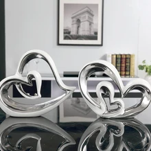 Modern Ceramic heart shaped Home Furnishing Articles Porcelain Crafts Figurines & Miniatures home decoration accessories
Modern Ceramic heart shaped Home Furnishing Articles Porcelain Crafts Figurines & Miniatures home decoration accessories