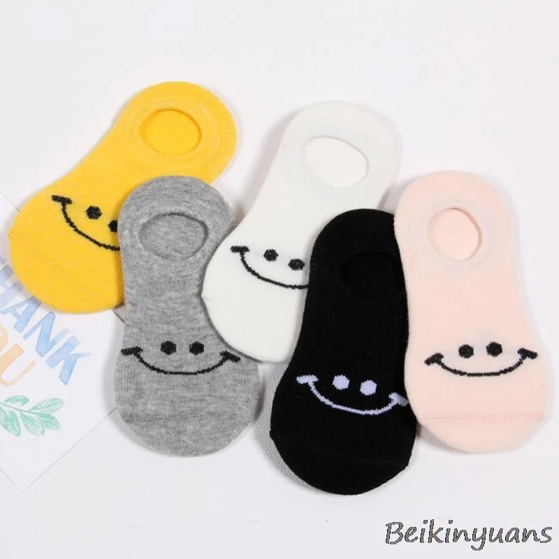 Spring and summer cartoon invisible children socks boys and girls car big eyes smiley children combination invisible boat socks
Spring and summer cartoon invisible children socks boys and girls car big eyes smiley children combination invisible boat socks
