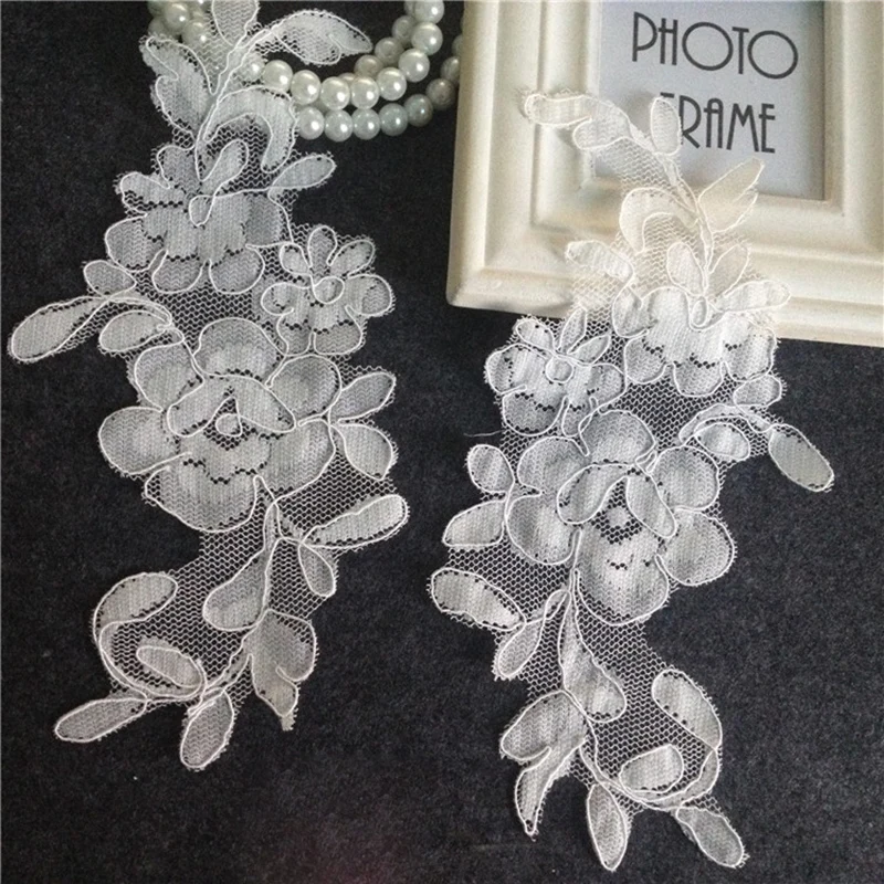 Motif Sewing On Mirror Pairs Gorgeous Bridal Lace Trim Appliques Garment Water Soluble Lace Patch 10 pcs(5 pairs) TT253
Motif Sewing On Mirror Pairs Gorgeous Bridal Lace Trim Appliques Garment Water Soluble Lace Patch 10 pcs(5 pairs) TT253