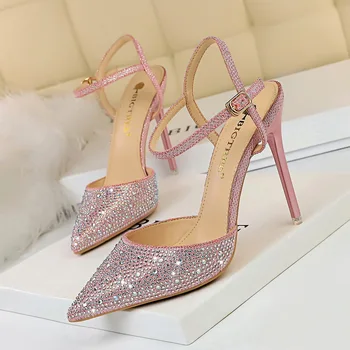 Sparkly High Heel Shoes Fashion Rhinestone Pointed Toe Design Lady Nice High Heel Shoes Elegant High Heel Shoes For Girls Kids
Sparkly High Heel Shoes Fashion Rhinestone Pointed Toe Design Lady Nice High Heel Shoes Elegant High Heel Shoes For Girls Kids