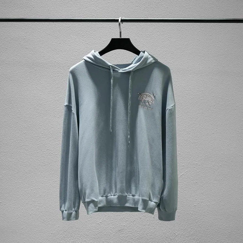 2019 Fashion VETEMENTS Letter Print Light Blue Hoodie Vetements Sweatshirt Women Men 1:1 Oversized Vetements Street Sweatshirt
2019 Fashion VETEMENTS Letter Print Light Blue Hoodie Vetements Sweatshirt Women Men 1:1 Oversized Vetements Street Sweatshirt