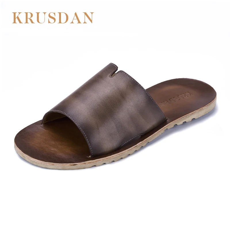 2018 Famous Brand Designer Casual Genuine leather Men Sandals Slippers Summer Fashion Men Outdoor Casual Beach Shoes Flip flops
2018 Famous Brand Designer Casual Genuine leather Men Sandals Slippers Summer Fashion Men Outdoor Casual Beach Shoes Flip flops