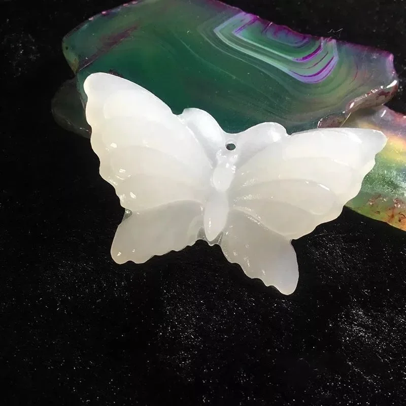 2019 Stone Jade Butterfly Carving Column Necklace Natural Crystal Gem Stone Pendant Leather Chain Necklace Reiki Healing Crystal
2019 Stone Jade Butterfly Carving Column Necklace Natural Crystal Gem Stone Pendant Leather Chain Necklace Reiki Healing Crystal