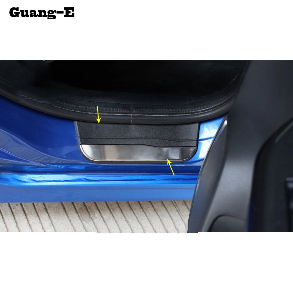Plastic&Stainless Steel pedal Door strip scuff plate frame External LED threshold 4pcs For Honda Fit jazz 2014 2015 2016 2017
Plastic&Stainless Steel pedal Door strip scuff plate frame External LED threshold 4pcs For Honda Fit jazz 2014 2015 2016 2017