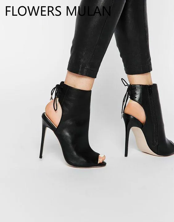 Luxury Black Leather Women High Heels Shoes Peep Toe Fretwork Cover Heel Gladiators Back Cross Tied Summer Shoes Woman Sandals
Luxury Black Leather Women High Heels Shoes Peep Toe Fretwork Cover Heel Gladiators Back Cross Tied Summer Shoes Woman Sandals