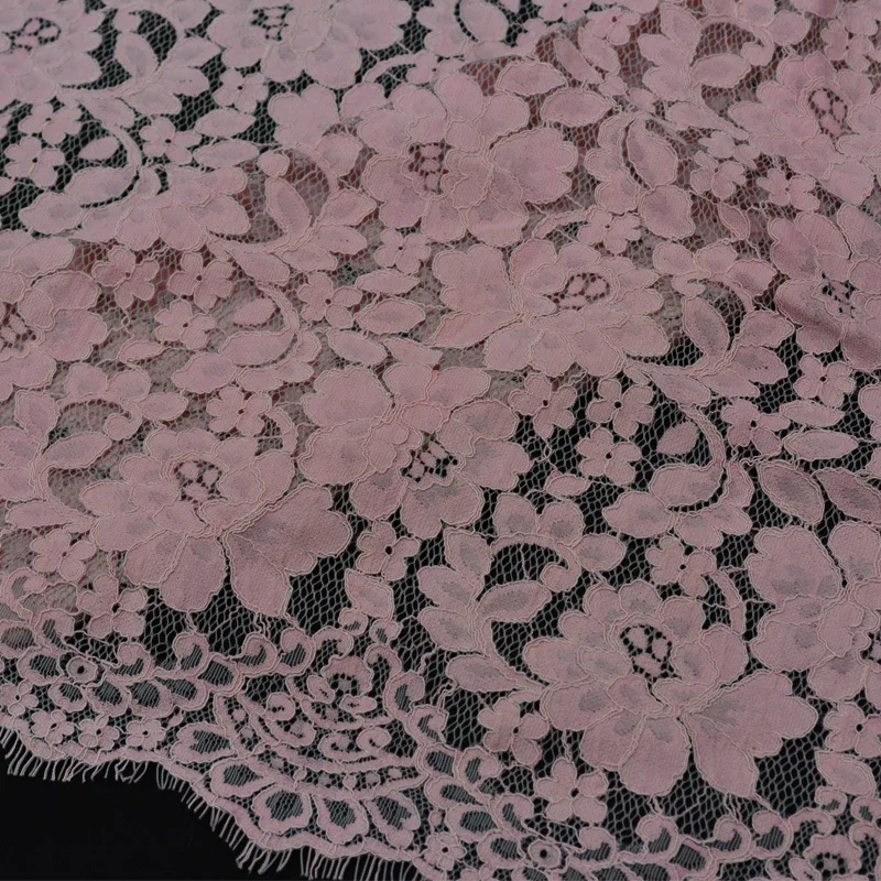 Lace fabric lace eyelash strands locate new lace factory direct high-end European and American style lace
Lace fabric lace eyelash strands locate new lace factory direct high-end European and American style lace