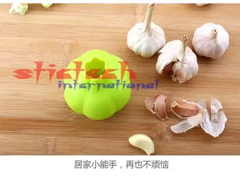 by dhl 1000pcs Creative Garlic Peeling Device Practical Silicone Garlic Peeler Household Food Grade Stripper Kitchen Tools
by dhl 1000pcs Creative Garlic Peeling Device Practical Silicone Garlic Peeler Household Food Grade Stripper Kitchen Tools