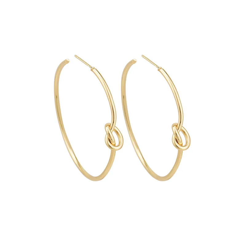 1pair European Simple Knot Big Hoop Earring For Women Fashion Gold Silver Color Circle Earring Ear Hoop Jewelry Gift E586 
1pair European Simple Knot Big Hoop Earring For Women Fashion Gold Silver Color Circle Earring Ear Hoop Jewelry Gift E586
