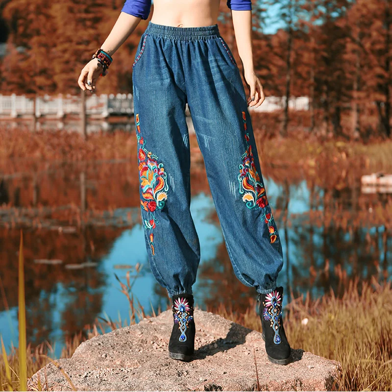 Free Shipping 2019 New Vintage Long Pants For Women Embroidery Spring And Autumn Trousers Denim Jeans Elastic Waist Casual Pants
Free Shipping 2019 New Vintage Long Pants For Women Embroidery Spring And Autumn Trousers Denim Jeans Elastic Waist Casual Pants