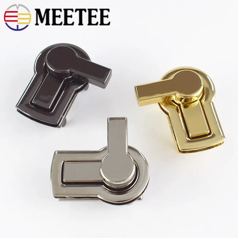 2Sets Fashion Women Twist Turn Locks Metal Bag Clasps Closure Lock Purse Handbag Bag Replacement DIY Hardware Accessories BF111
2Sets Fashion Women Twist Turn Locks Metal Bag Clasps Closure Lock Purse Handbag Bag Replacement DIY Hardware Accessories BF111