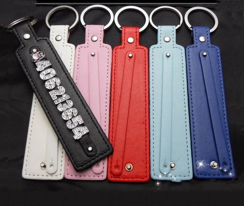 Classic PU Copy Leather Charms Key Rings Personalized Key Chains Fit 8mm Slide Charms Letters DIY Name Car Key Accessories
Classic PU Copy Leather Charms Key Rings Personalized Key Chains Fit 8mm Slide Charms Letters DIY Name Car Key Accessories