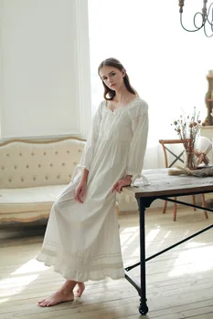 Free Shipping 100% Cotton 2016 New Spring Classic Women's Nightgown Beige Long Sleepwear Vintage Pijamas roupao feminino
Free Shipping 100% Cotton 2016 New Spring Classic Women's Nightgown Beige Long Sleepwear Vintage Pijamas roupao feminino