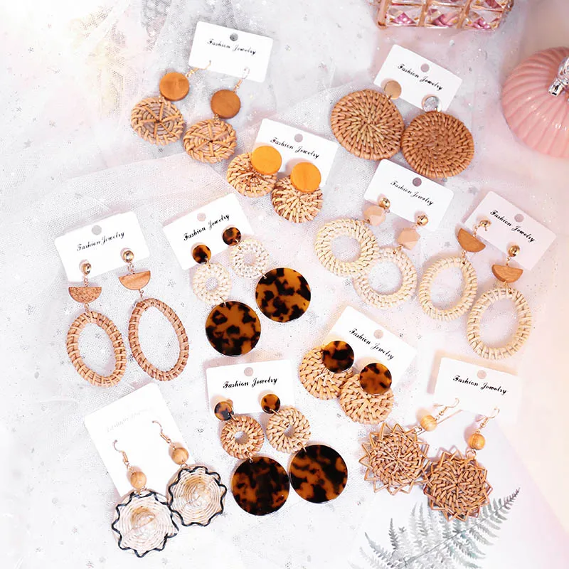 New Rattan Wooden Drop Earrings Vintage Handmade Resin Dangle Earrings for Women Party Statement 2019 Women Jewelry Wholesale
New Rattan Wooden Drop Earrings Vintage Handmade Resin Dangle Earrings for Women Party Statement 2019 Women Jewelry Wholesale