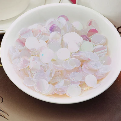 360pcs Large Round Sequins 20mm PVC Sequin Flat Round Paillette Hologram Sequins Decoration With Side Hole Transparent White AB
360pcs Large Round Sequins 20mm PVC Sequin Flat Round Paillette Hologram Sequins Decoration With Side Hole Transparent White AB