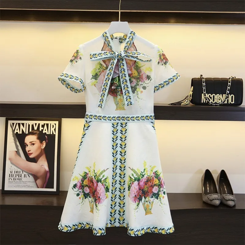 2019 Summer New Vintage Printed Bowknot Collar Short Sleeve Elegant Party Dress Women Office Work Slim Chic Dress Vestidos
2019 Summer New Vintage Printed Bowknot Collar Short Sleeve Elegant Party Dress Women Office Work Slim Chic Dress Vestidos