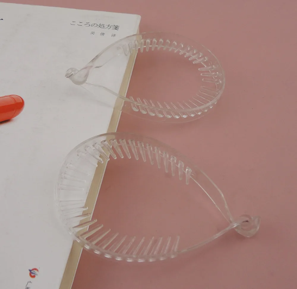 10PCS 1.2cm*24.5cm Big Clear bendable Plastic comb Hairgrips claws for Hold hair bun,twisted plastic hair clamps for ponytail
10PCS 1.2cm*24.5cm Big Clear bendable Plastic comb Hairgrips claws for Hold hair bun,twisted plastic hair clamps for ponytail