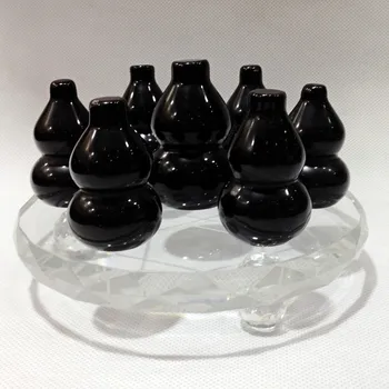Seven array of natural obsidian gourd ornaments
Seven array of natural obsidian gourd ornaments
