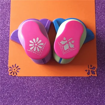 Free shipping 2pcs Flowers shape lever corner craft puncher set for handmade scrapbooking and handmade card bloosom hole punches
Free shipping 2pcs Flowers shape lever corner craft puncher set for handmade scrapbooking and handmade card bloosom hole punches