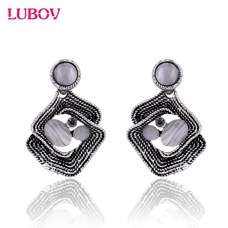 Exotic Irregular Anti Silver Stud Earring Women Cat Eye Stone Piercing Earrings 2018 Christmas Gift Fashion Wedding Jewelry
Exotic Irregular Anti Silver Stud Earring Women Cat Eye Stone Piercing Earrings 2018 Christmas Gift Fashion Wedding Jewelry