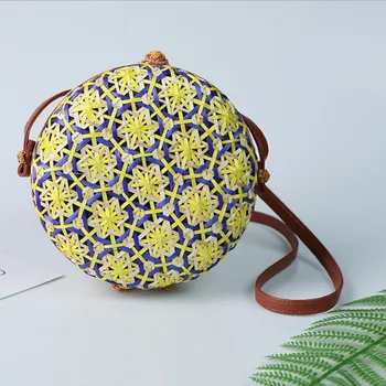 2019 color Bali ethnic wind rattan small round bag ins handmade bamboo woven female shoulder Messenger bag beach bag
2019 color Bali ethnic wind rattan small round bag ins handmade bamboo woven female shoulder Messenger bag beach bag