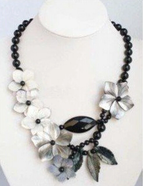 Hot sell -Exquisite Black Agate white Shell flower Necklace Fashion -Bridal jewelry free shipping
Hot sell -Exquisite Black Agate white Shell flower Necklace Fashion -Bridal jewelry free shipping