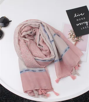 women long pink head scarf female autumn spring printed head scarf Soft Muffler Muslim Hijab Bufandas Sunscreen Wrap Sjaal
women long pink head scarf female autumn spring printed head scarf Soft Muffler Muslim Hijab Bufandas Sunscreen Wrap Sjaal