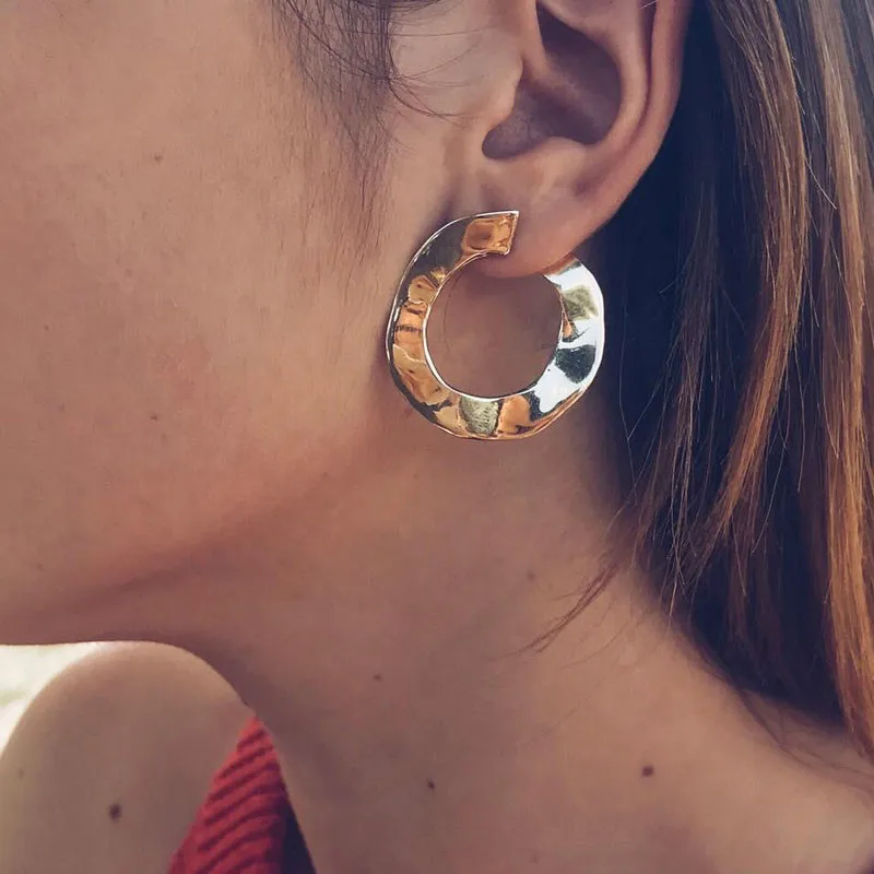 Punk Cool Vintage Spiral Circle Stud Earrings for Women Fashion Earrings Jewelry Ethnic Gold&Silver Color Geometric Earrings
Punk Cool Vintage Spiral Circle Stud Earrings for Women Fashion Earrings Jewelry Ethnic Gold&Silver Color Geometric Earrings