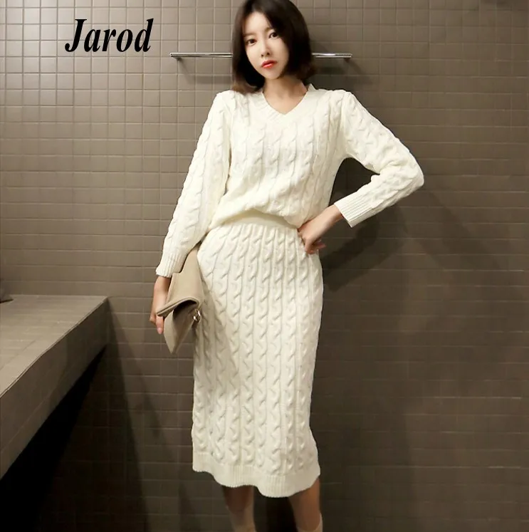2018 Autumn Winter New Arrival Women's Set Casual Pullover V-Neck Knitting Sweater+Bodycon Knee Length Skirt Women Suits
2018 Autumn Winter New Arrival Women's Set Casual Pullover V-Neck Knitting Sweater+Bodycon Knee Length Skirt Women Suits