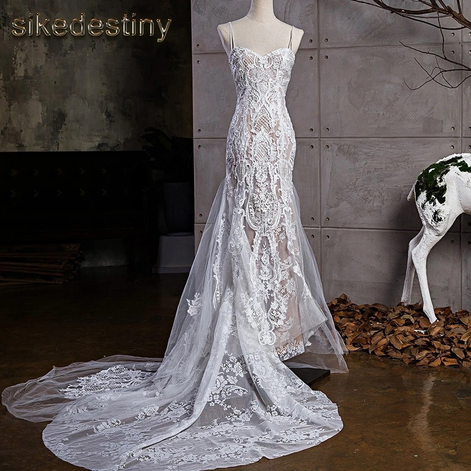 Sikedestiny 2018 Hight Quality Sexy Illusion Champagne Wedding Dresses With Zipper Lace Vestido De Noiva Natural Court Train
Sikedestiny 2018 Hight Quality Sexy Illusion Champagne Wedding Dresses With Zipper Lace Vestido De Noiva Natural Court Train