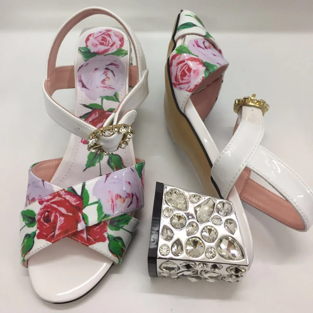 Latest Fashion Women's Colorful Gemstone Block Heel Summer Sandals Open Toe Cross Strap Leather Shoes
Latest Fashion Women's Colorful Gemstone Block Heel Summer Sandals Open Toe Cross Strap Leather Shoes