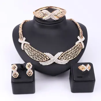 Women Party Jewelry Sets Gold Color Crystal Fashion Necklace Bangle Earring Ring Wedding Romantic Nigerian African Beads Gift
Women Party Jewelry Sets Gold Color Crystal Fashion Necklace Bangle Earring Ring Wedding Romantic Nigerian African Beads Gift