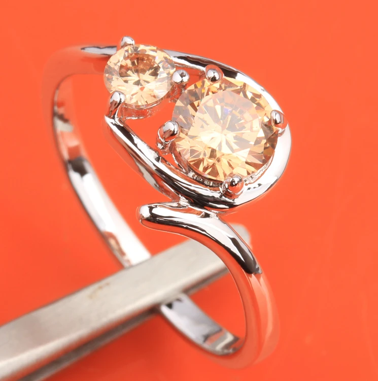 Gracious Champagne Morganite Peridot Zircon Gems 925 Sterling Silver Solitaire Ring Size 6 / 7 / 8 / 9 S0978
Gracious Champagne Morganite Peridot Zircon Gems 925 Sterling Silver Solitaire Ring Size 6 / 7 / 8 / 9 S0978